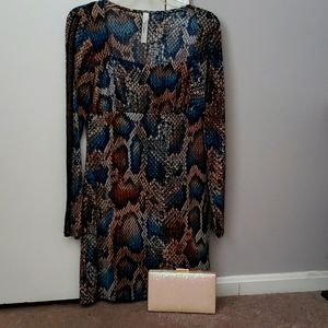 Medium scale Pattern dress Charming Charlie Sequence purse